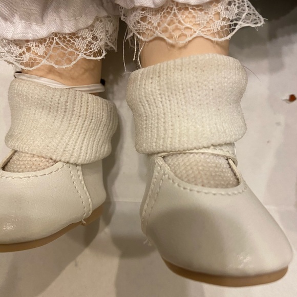 Geppeddo Kissing Katie & Kyle Dolls - Picture 8 of 8